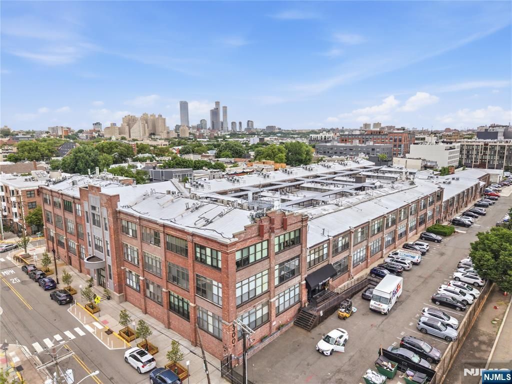 300 Communipaw Avenue 160, Jersey City, NJ 07304