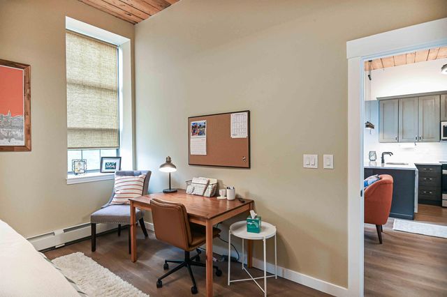 156 Front St Apt 302, Exeter, NH 03833