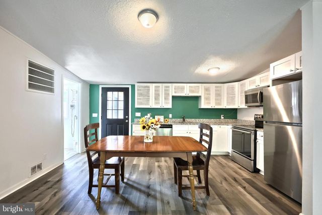 76 LAUREL DR, Airville, PA 17302