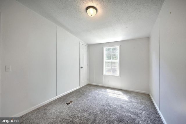 76 LAUREL DR, Airville, PA 17302