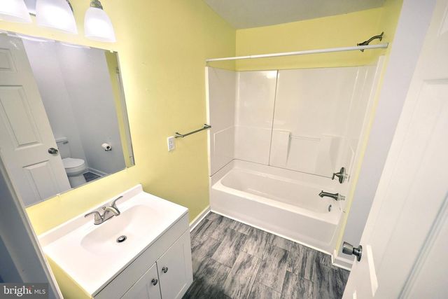 76 LAUREL DR, Airville, PA 17302