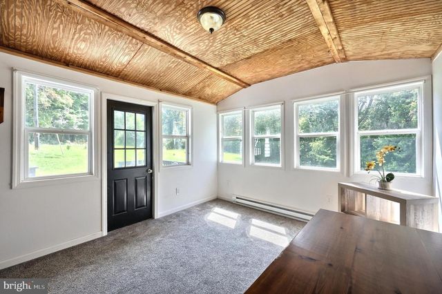 76 LAUREL DR, Airville, PA 17302