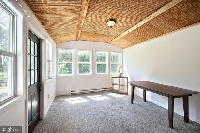 76 LAUREL DR, Airville, PA 17302