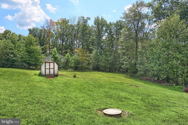 76 LAUREL DR, Airville, PA 17302