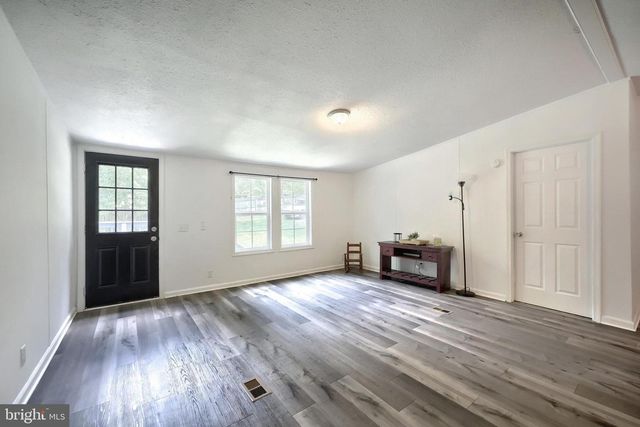 76 LAUREL DR, Airville, PA 17302