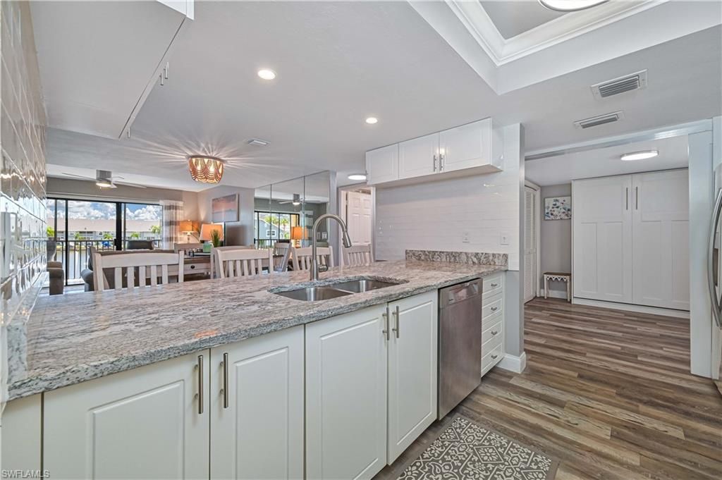 4647 SE 17th PL 105, CAPE CORAL, FL 33904 — photo 3