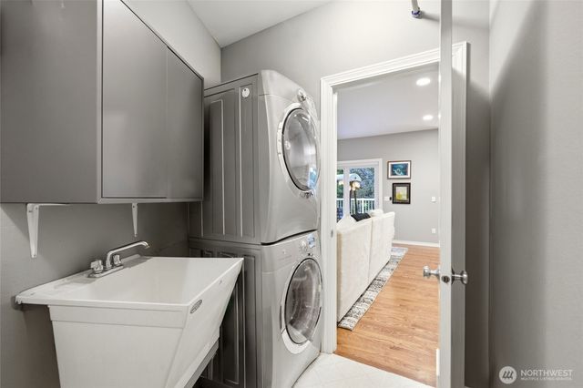 12326 24th Avenue NE, Seattle, WA 98125