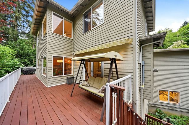 12326 24th Avenue NE, Seattle, WA 98125