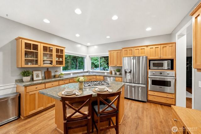 12326 24th Avenue NE, Seattle, WA 98125