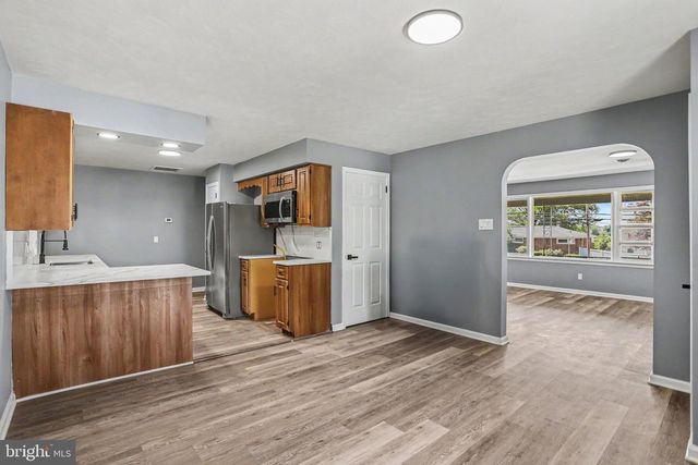 520 WOODLAND VIEW DR, York, PA 17406