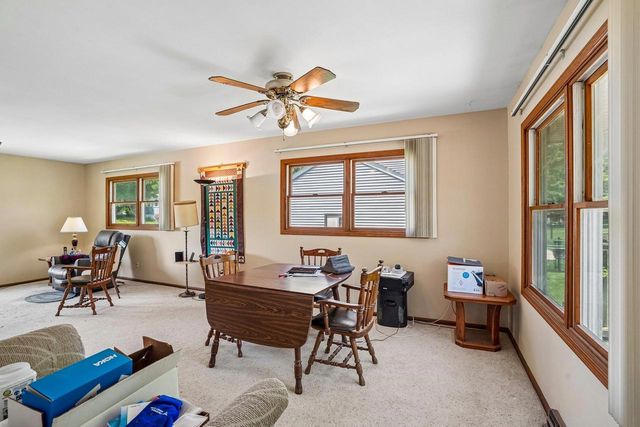 6902 Donna Drive, Middleton, WI 53562