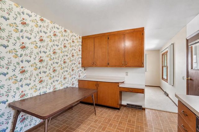 6902 Donna Drive, Middleton, WI 53562