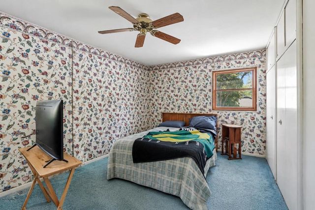 6902 Donna Drive, Middleton, WI 53562