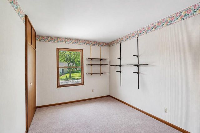 6902 Donna Drive, Middleton, WI 53562