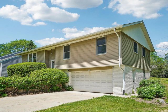 6902 Donna Drive, Middleton, WI 53562