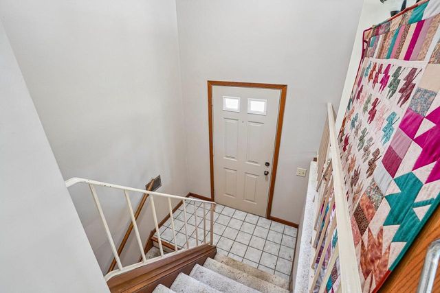 6902 Donna Drive, Middleton, WI 53562