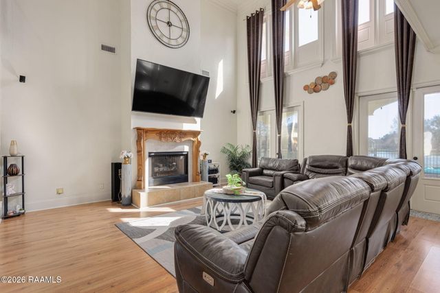 105 Woodbine Drive, Lafayette, LA 70503