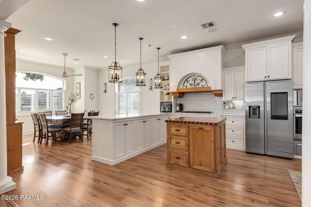 105 Woodbine Drive, Lafayette, LA 70503