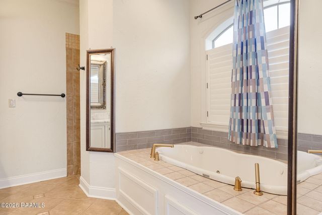 105 Woodbine Drive, Lafayette, LA 70503