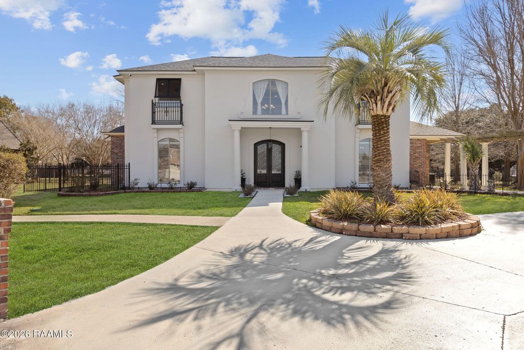 105 Woodbine Drive, Lafayette, LA 70503