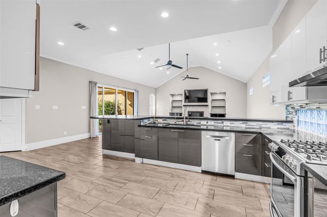 25718 Muirfield Bend Court, Spring, TX 77389