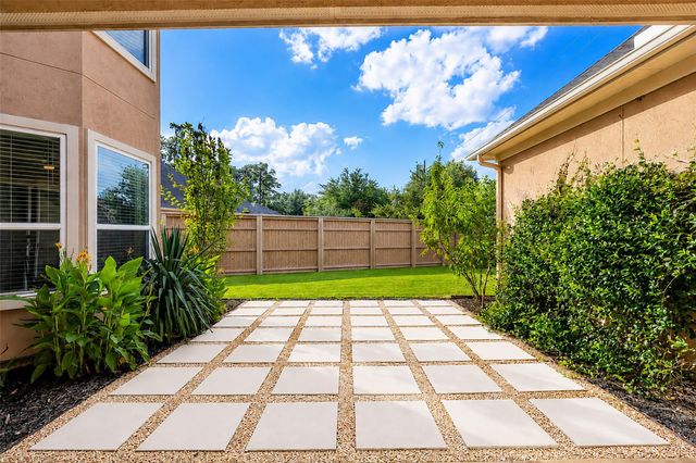 25718 Muirfield Bend Court, Spring, TX 77389