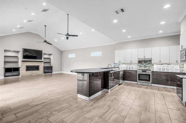 25718 Muirfield Bend Court, Spring, TX 77389