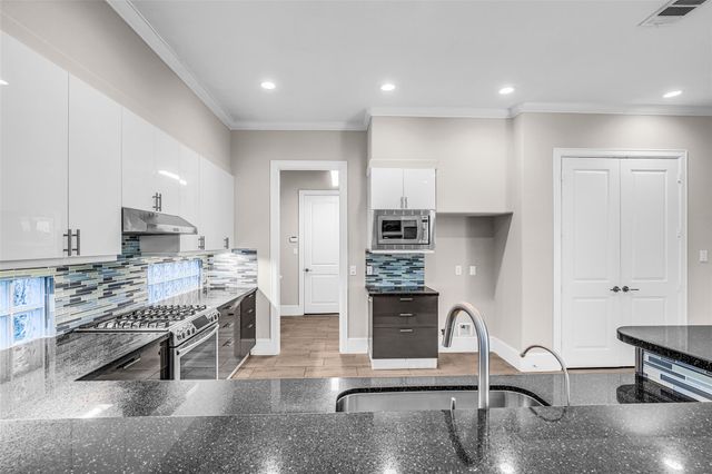 25718 Muirfield Bend Court, Spring, TX 77389