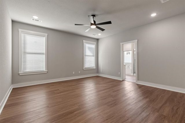 6902 SW Orange Avenue, Bentonville, AR 72713