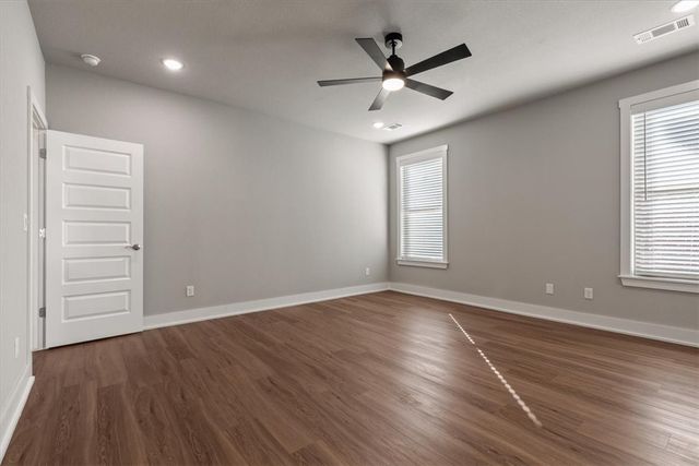 6902 SW Orange Avenue, Bentonville, AR 72713