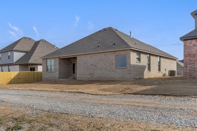 6902 SW Orange Avenue, Bentonville, AR 72713