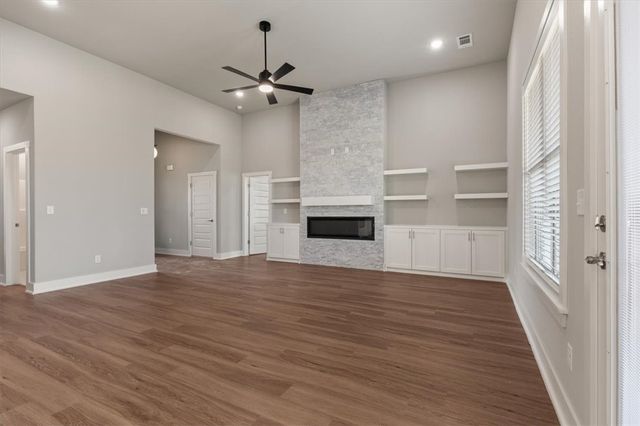 6902 SW Orange Avenue, Bentonville, AR 72713