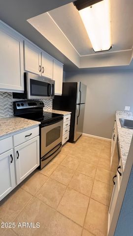 6900 E Gold Dust Avenue Unit 117, Paradise Valley, AZ 85253