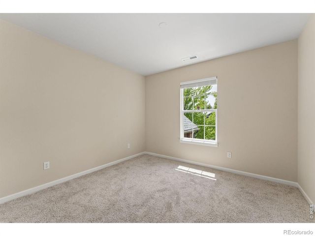 2205 Creekside Drive, Longmont, CO 80504