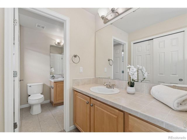 2205 Creekside Drive, Longmont, CO 80504