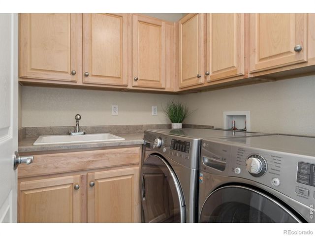 2205 Creekside Drive, Longmont, CO 80504