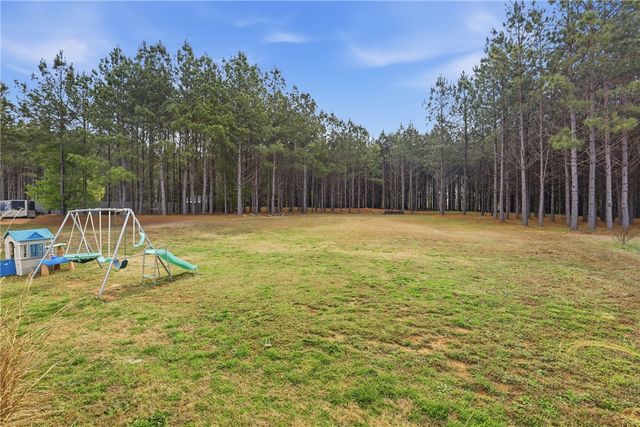 127 W Stewart Street, Pelzer, SC 29669