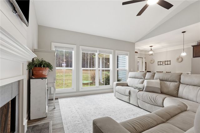 127 W Stewart Street, Pelzer, SC 29669