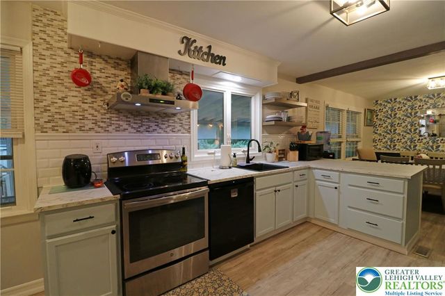 3076 Lindberg Avenue, Salisbury Twp, PA 18103