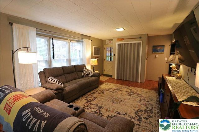 3076 Lindberg Avenue, Salisbury Twp, PA 18103