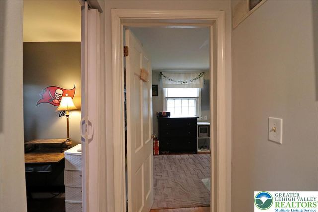 3076 Lindberg Avenue, Salisbury Twp, PA 18103