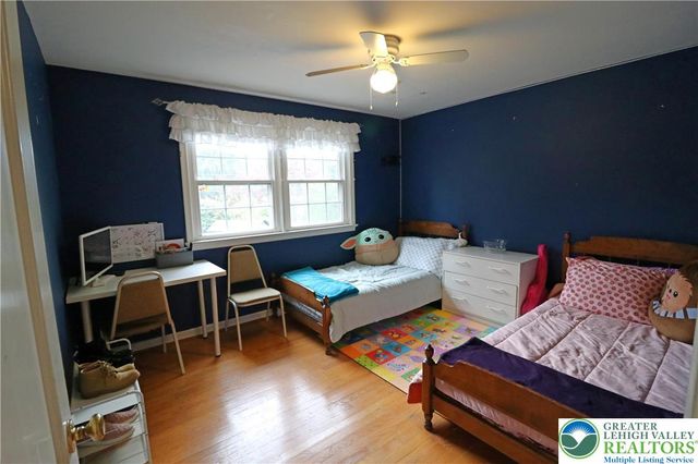 3076 Lindberg Avenue, Salisbury Twp, PA 18103