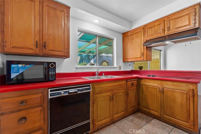 307 N Acacia A, Fullerton, CA 92831