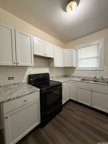 318 Denver Blvd Apt 2, San Antonio, TX 78210