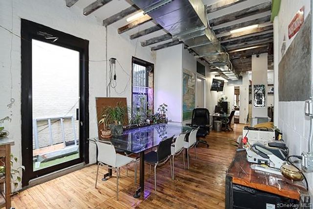 18 Herkimer Place 2nd Floor, Brooklyn, NY 11216