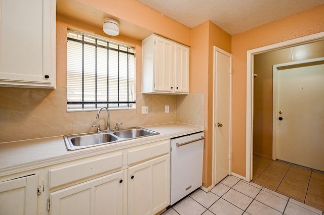 2667 Grand Canyon Drive, Houston, TX 77067