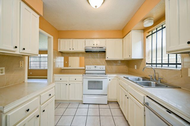 2667 Grand Canyon Drive, Houston, TX 77067
