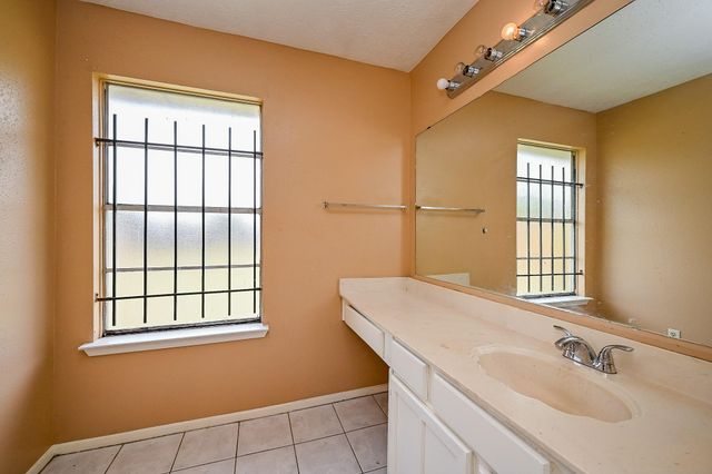 2667 Grand Canyon Drive, Houston, TX 77067