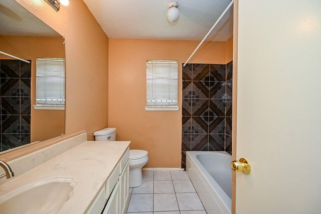 2667 Grand Canyon Drive, Houston, TX 77067
