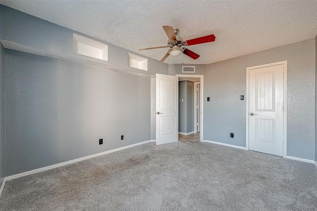 2830 S Bartell Drive 311, Houston, TX 77054